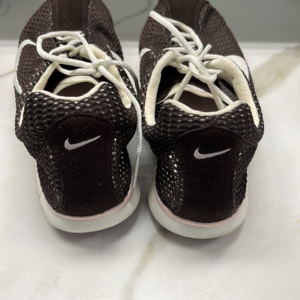 Worn once. Nike brown mesh lightweight sneakers with white swoosh and pink - Picture 5 of 9